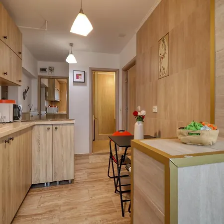 Daire Guest - 11 Bükreş