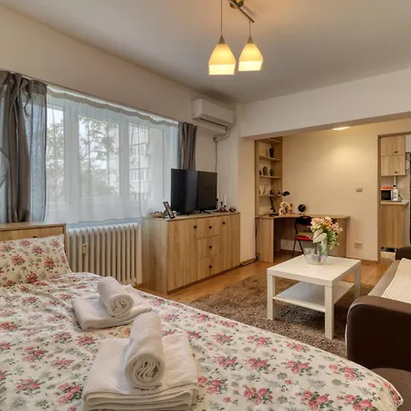 Guest - 11 Apartment *