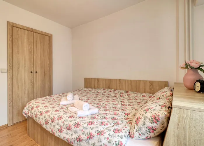 Guest - 11 * Bukarest