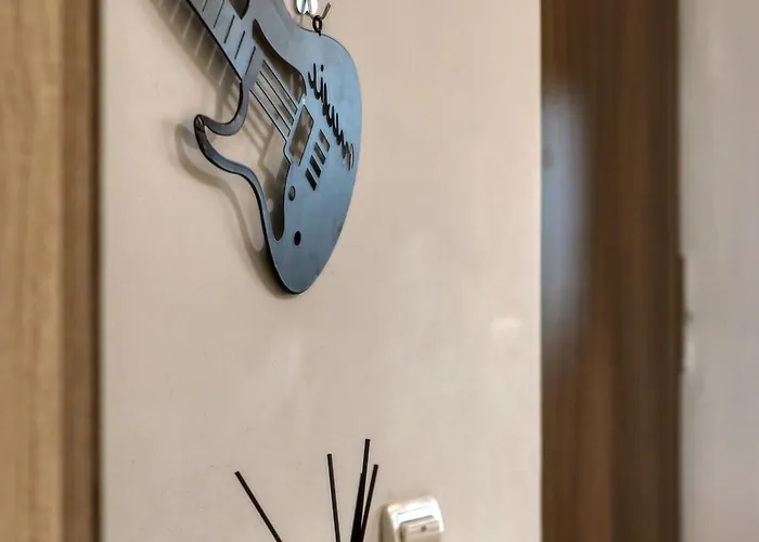 Guest - 11 * Bukarest